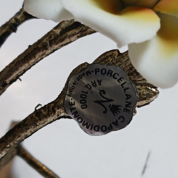 Capodimonte-Style Porcelain Yellow Rose Floral Sculpture – Made in Italy - Picture 5 of 11